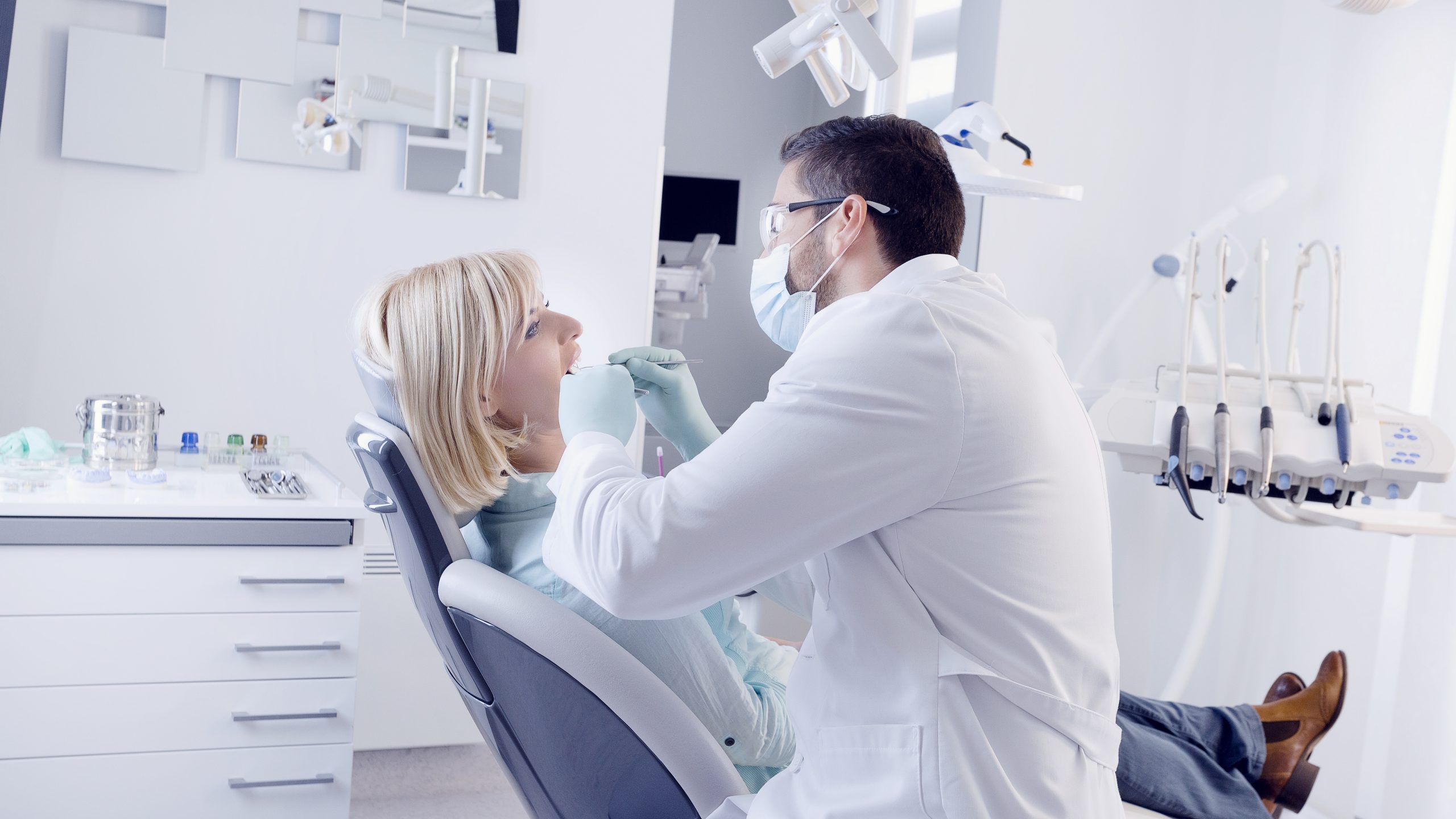 Dentist in Denver, IA